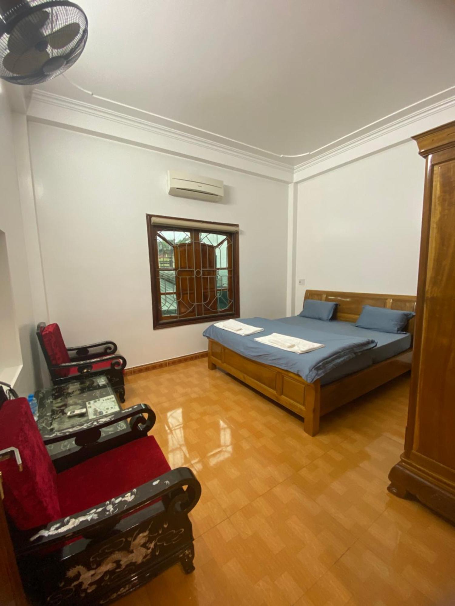 Hang Thuong Hostel - Motorbikes And Tour Ha Giang Bagian luar foto